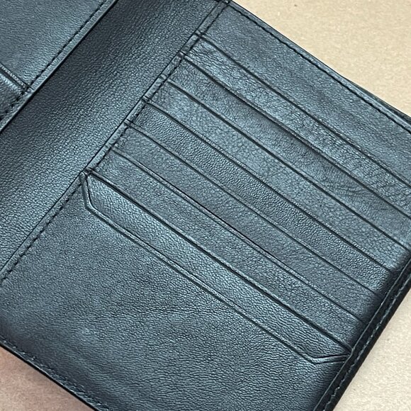 TUMI black leather bifold passport wallet Rfid protected slim profile travel - Picture 4 of 9